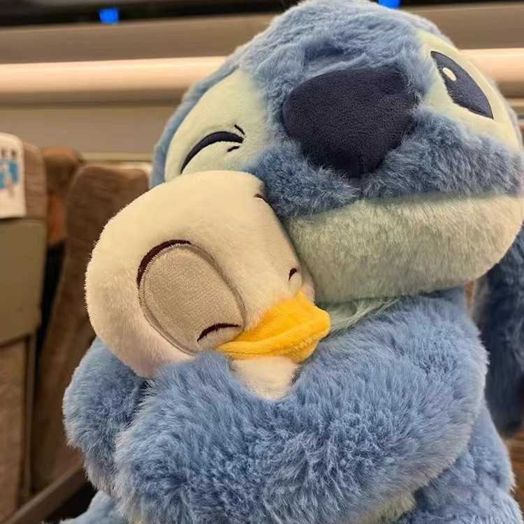 Hug Duck Stitch Interstellar Plush Toy Girlfriend Valentines Day Gift Large Stitch Doll Y2504124SFD