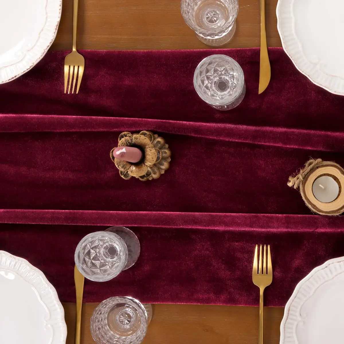 Christmas 1pc Burgundy Red Velvet Table Runner Christmas Cloth Decor 120 Inches 10ft Fabric Luxurious Runner for New Year Bridal Shower Y251113