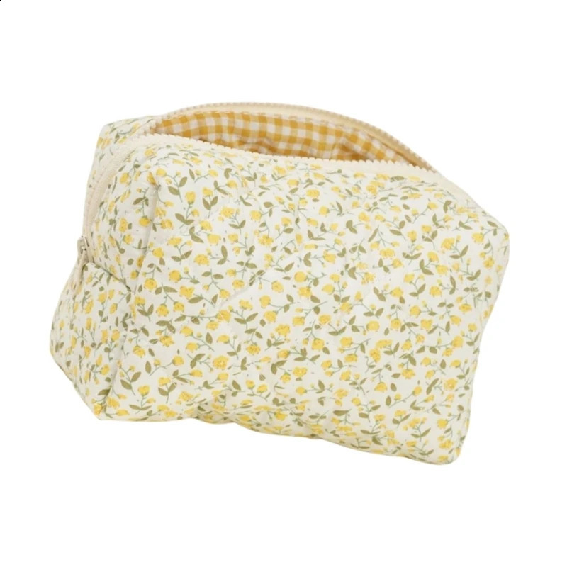 Fashionable large makeup bag bedding floral cotton toilet bag with zipper travel makeup storage box 250410