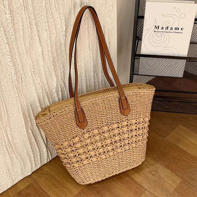 Handmade Beach Bag Large Capacity Hollowed Out Straw Weaving Women Beach Vacation New Internet Red Handheld Grass Woven Tote Bag Kq1