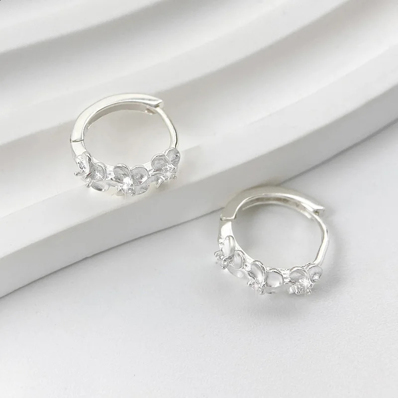 KNB white zircon sweet and cute flower earrings suitable for womens parties real 925 sterling silver personalized high-quality jewelry 250409