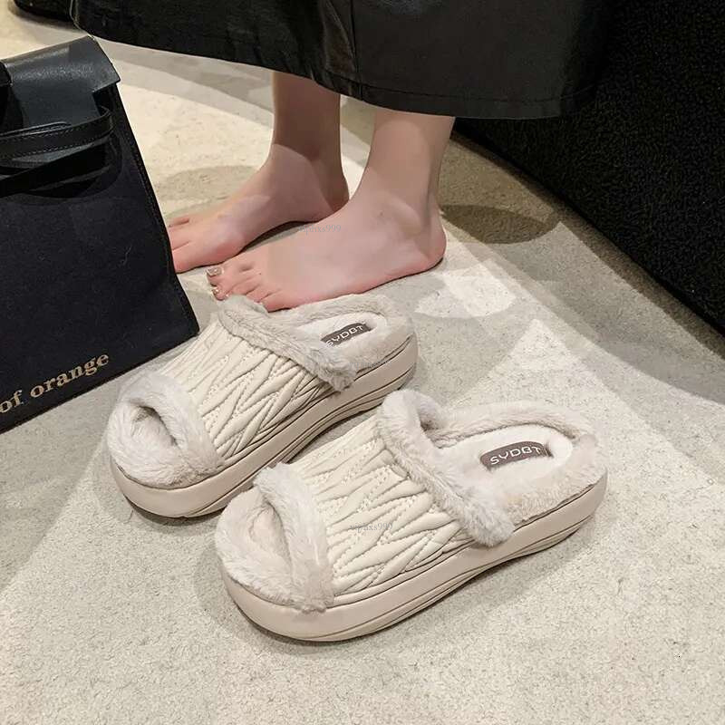 New Free Shipping Designer Shoes Thick Ole With A Height Increae Of 5CM Women' Outdoor Wear Autumn And Winter New Item In Korean Verion Home Conf