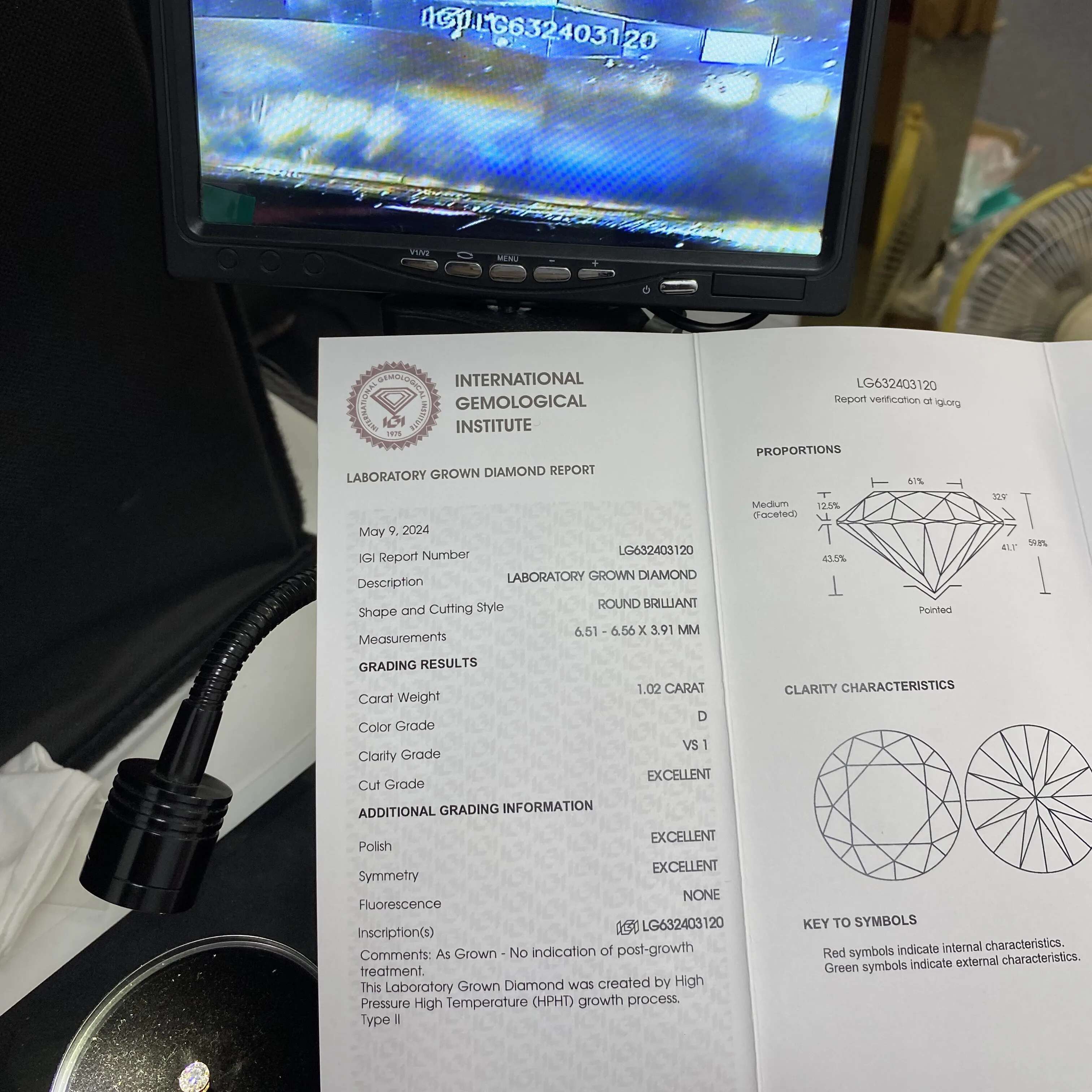 14K White Gold Radiant Cut Lab Grown Diamond Engagement Ring 2 Carat DEF VS CVD HPHT Lab Diamond Engagement Ring Halo Rings IGI