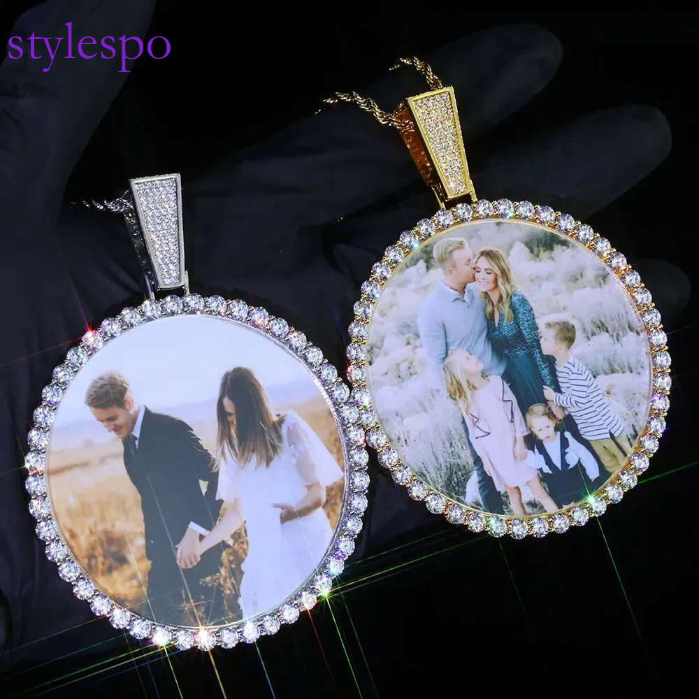 ESKEEM Big Circle Po Medallions Chain Iced Out Men Hip Hop Memory Picture Pendant Jewelry Christmas Gift 250210