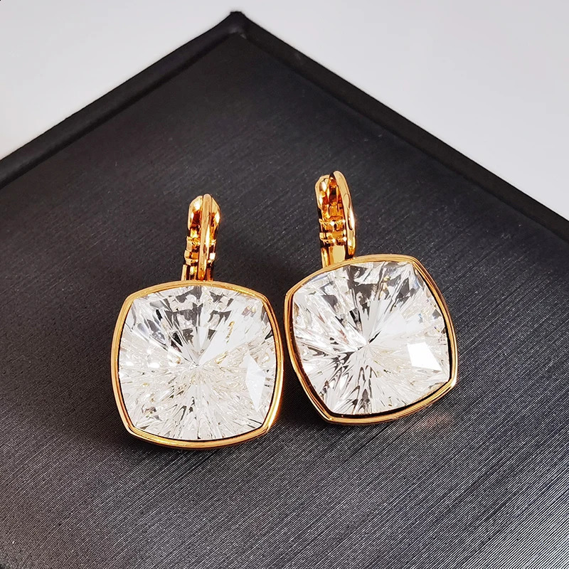 Crystals from Austria Elegant Woman Dangle Earrings for Ladies Party Trending Bijoux Square Hanging Earings Jewelry 250411