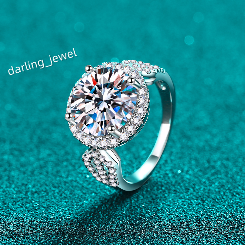 Wholesale 925 Sterling Silver VVS Round Brilliant Cut 5ct Moissanite Womens Engagement Wedding Ring High Quality