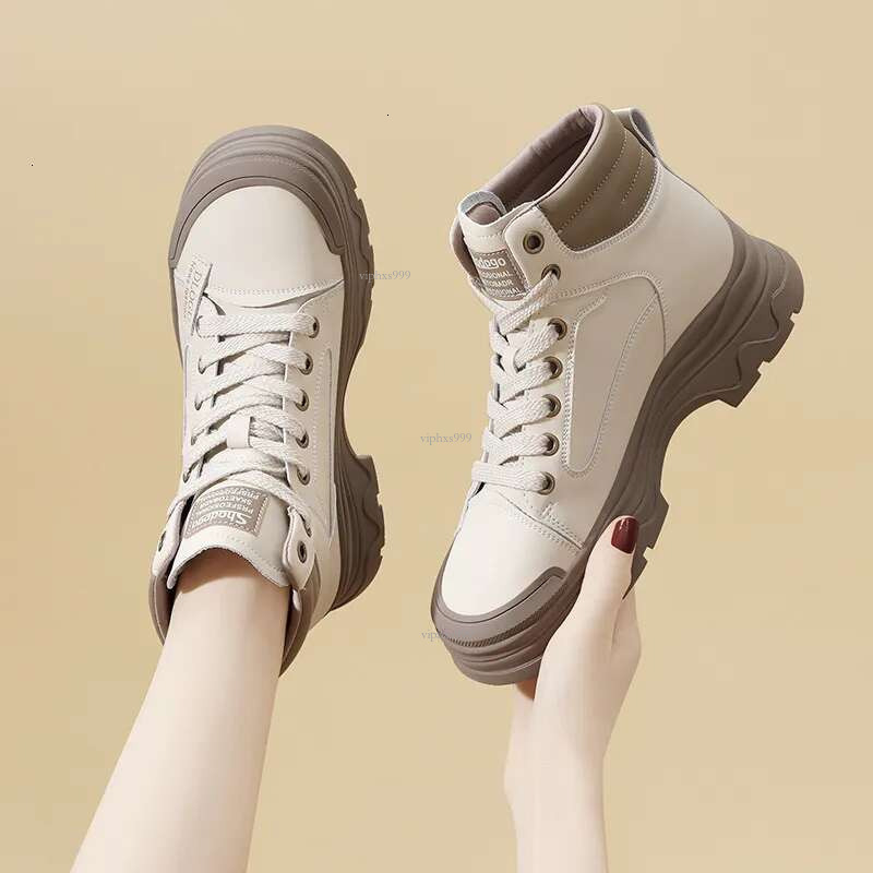 2025 New Designer Shoes Outdoor Soft Leather Martin Ankle Boots And Autumn And Winter Veet Still Multi-functional Cargo Boots High-top Women's Sh