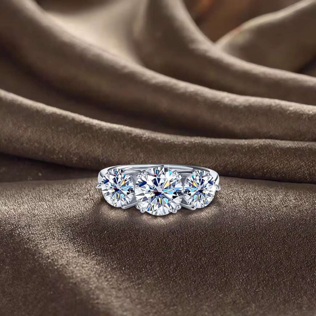 S925 Sterling Silver Three Diamond Fashion Light Luxury 4 CT Moissanite Ring for Women Wedding Engagement Rings
