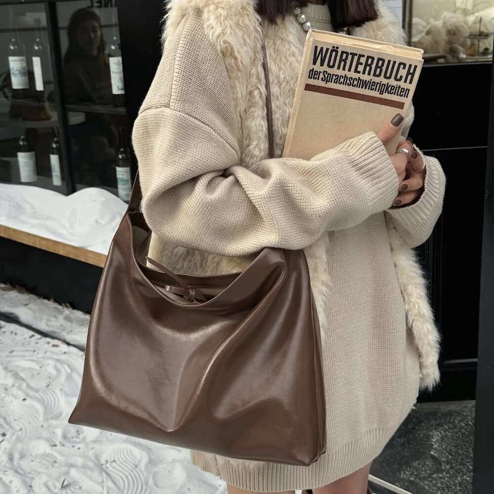 Motingsome New Fashion Minimalism Women Messenger Bags Crossbody Handbag Large Capacity Satchel Roomy Daily Tote 2024 Black