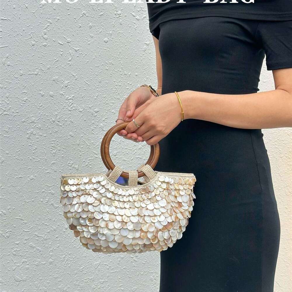 2025 Spring/Summer New High-End Handmade Natural Shell Fairy Handbag Women's Niche Bag Personality Trend