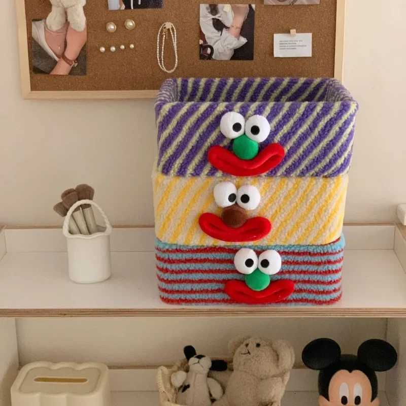 High Aesthetic Cartoon Clown Storage BoxDesktop Miscellaneous Lamb Wool Storage Basket Snack Boxs Jewelry Organizer Y251112