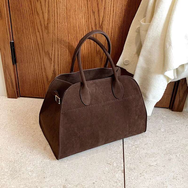 Ladies' Top-Handle Bag High-End Feel Niche Design Large Capacity Vintage Commute Handbag For Autumn/Winter Season