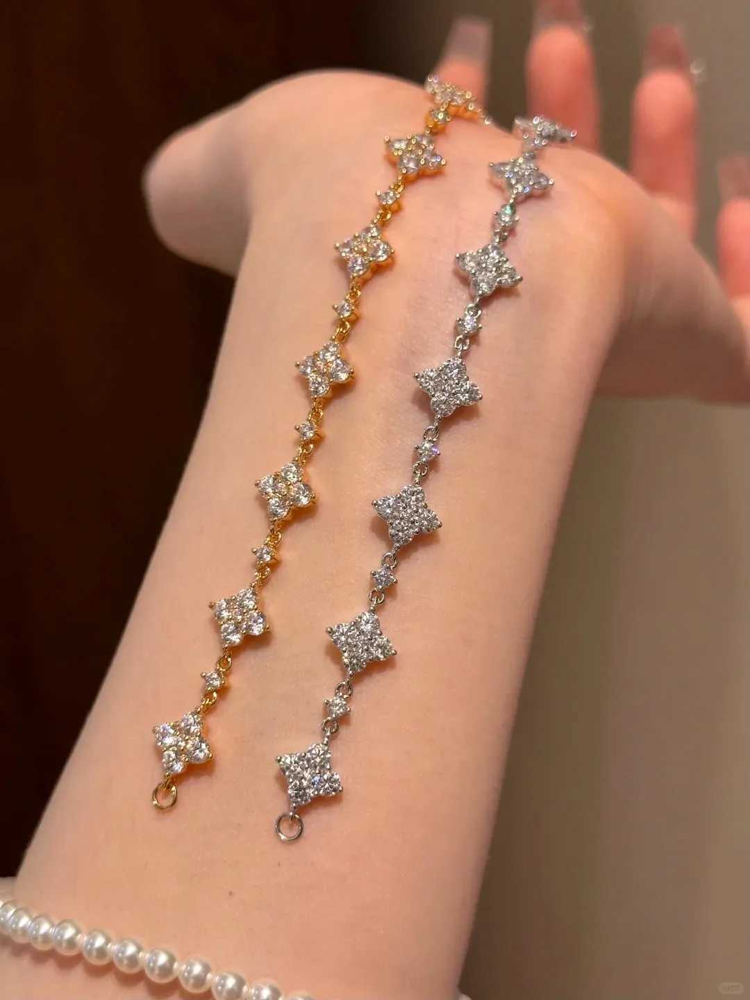 Luxury Foydjew Fashion Exquisite 8 Flower Design White Zircon Bracelets Chain Womens Silver/Gold Color Hand Accessories 2024 New Trend Y251112