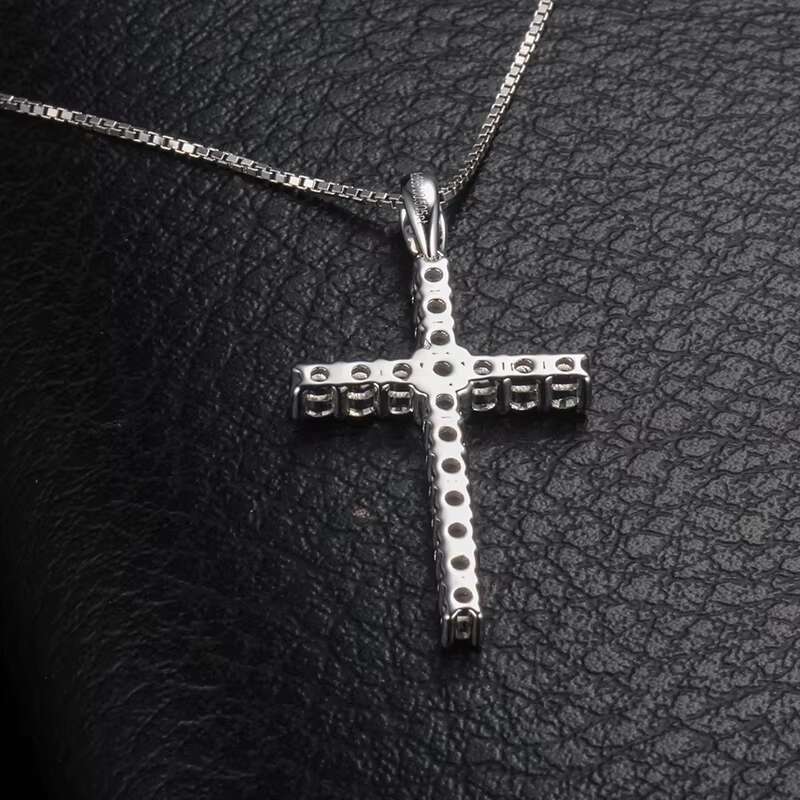 Starsgem Hot Selling Style Cross Shape Sterling Silver Catholicism Jewelry Necklace Moissanite Jesus Pendant
