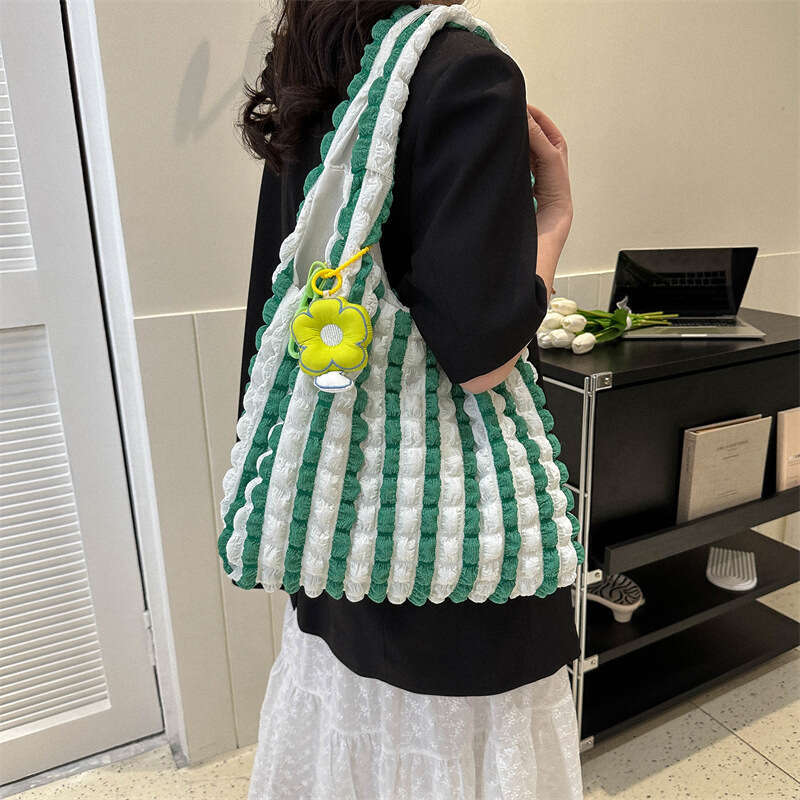 Small Fresh Folded Bubble for Women 2025 New Flower Sweet Tote Bag Large Capacity Simple One Shoulder Handbag