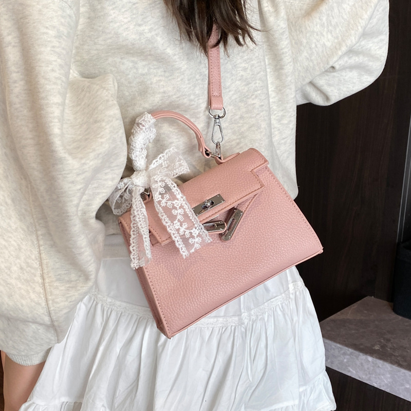 2025S Designer Women S Bag This Year S Popular Bags Are For Women In The Spring Of With Stylish Crossbody And A Soft Girl S Large Capacity Hand Held K