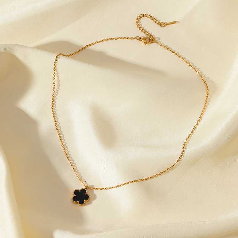 Luxury GANEMLY 316L Stainless Steel Colorful Five-Leaf Flower Pendant Necklace For Women Fashion Neck Chain Waterproof Jewelry Gift Y251112