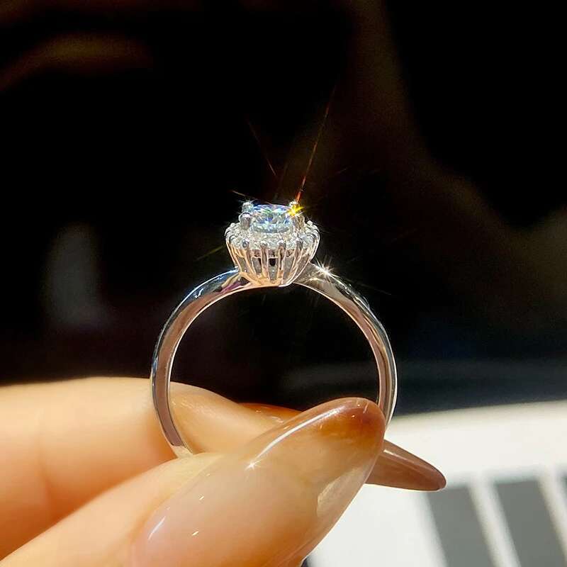 GRA 0.5CT White Circular Moissanite Diamond Fashion Flower Ring for Womens Daily Wear Real 925 Sterling Silver Fine Jewelry