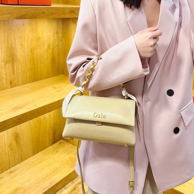 FAshionable Ladies Tote Bag Classic Elegant Leather Handbag From Popular Womens Shoulder BagW251112