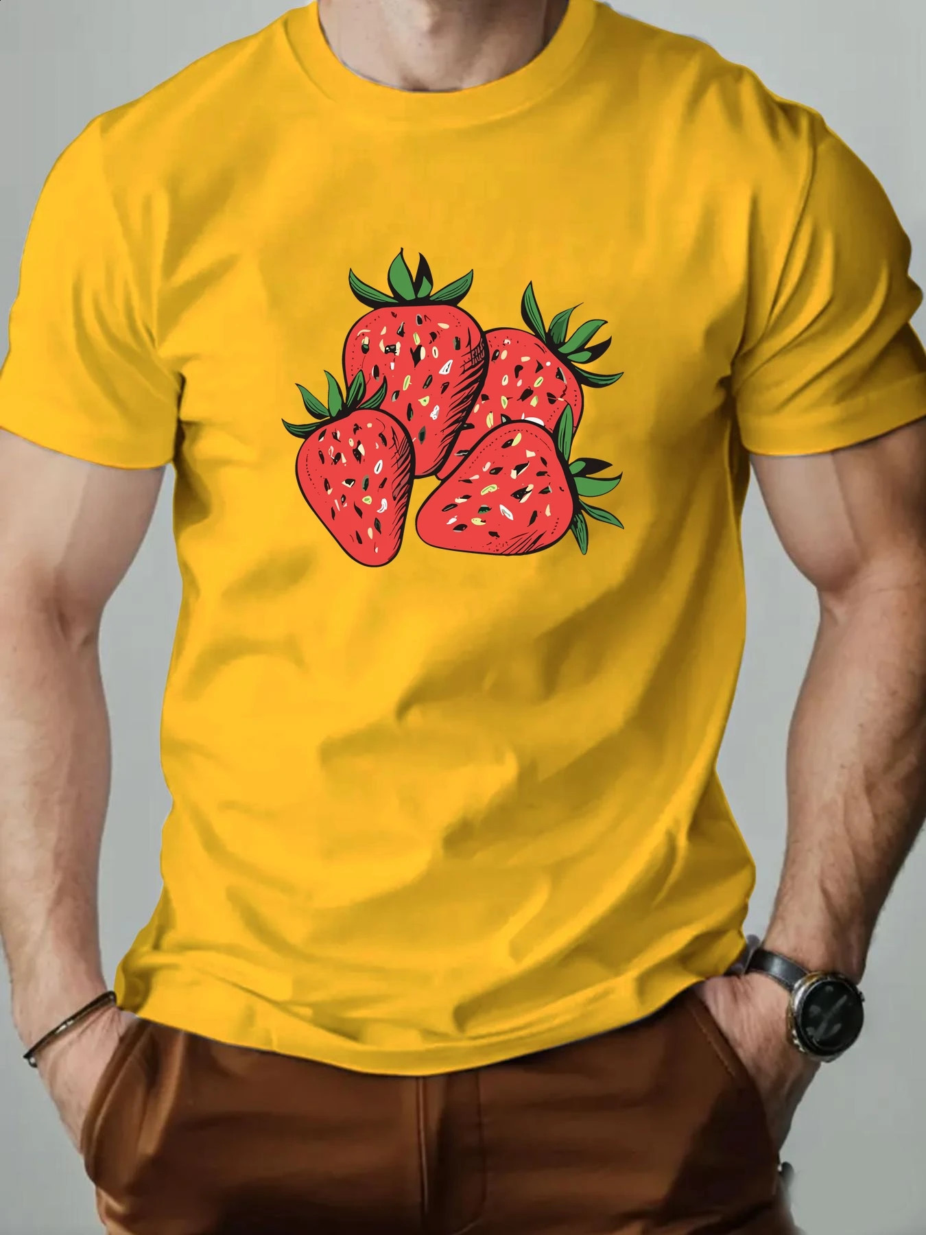 Mens Tshirt Strawberry Summer Pattern Printed Fashion Casual Sports Round Neck High Quality Clothing 250408