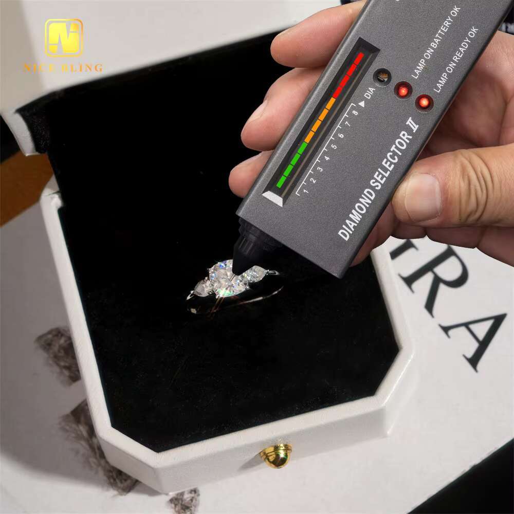 Romantic Women Wedding Rings Iced Out Jewelry Diamond 925 Silver 6.5mm 4Prongs Cushion Cut Moissanite Engagement Ring for Women