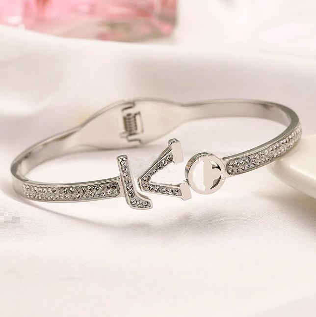 20style Luxury Designer Letter Jewelry Stainless steel brown Leather Bangle Bracelets Women Luxury Gift Bangles Unisex Bracelet