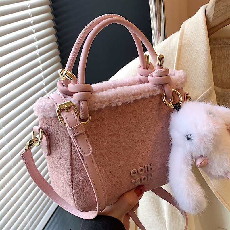 2025S Designer Women s Bag Strawberry Pie Pillow for Women New Cute Plush Handheld Small Square Hairy Crossbody Bag