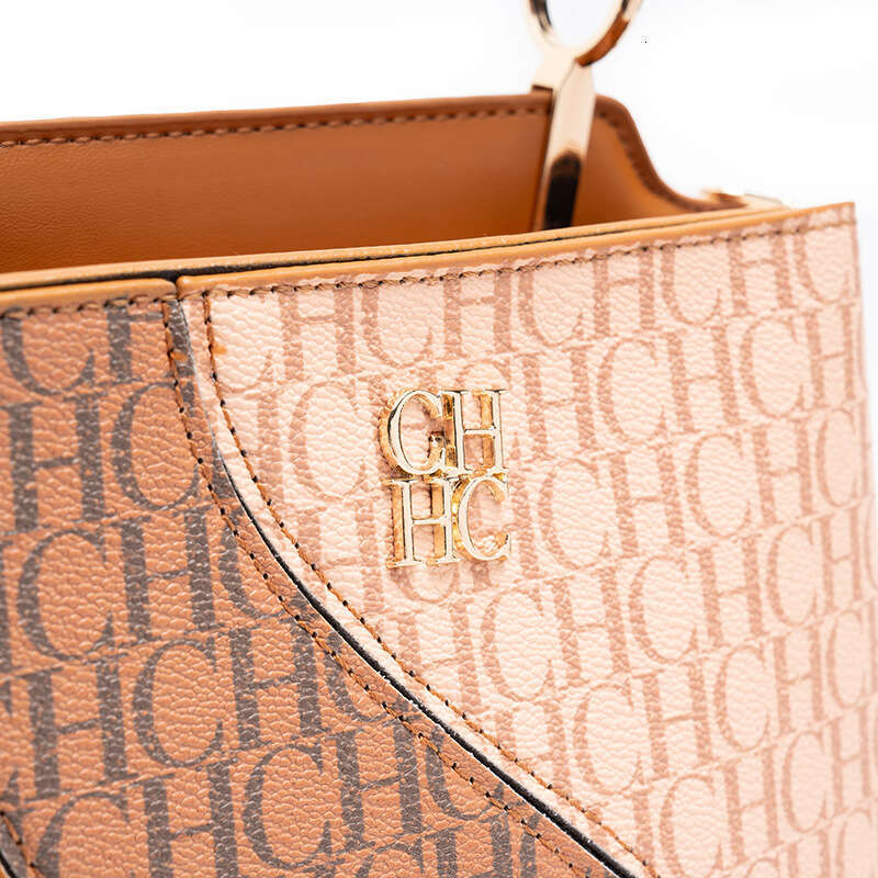 CHHC Premium Women's Box Bag With Letter PVC Flower Splicing, Versatile Large Capacity, Single Shoulder, Diagonal Cross, Portable And Dual-Use