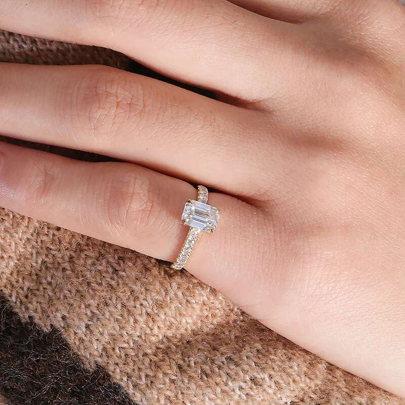 Classic 1.0carart 5x7mm Emerald Cut Moissanite Diamond Ring Gemstone Wedding Engagement Band Ring finger Fine Jewelry Wholesale