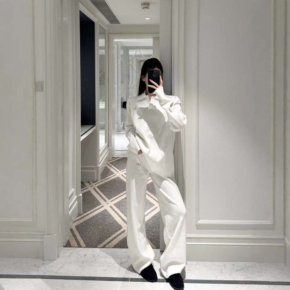 Designer clothing Temperament, old money style, lazy feeling, suit, top, pants, loose, solid color, classic, fashionable, high-end version