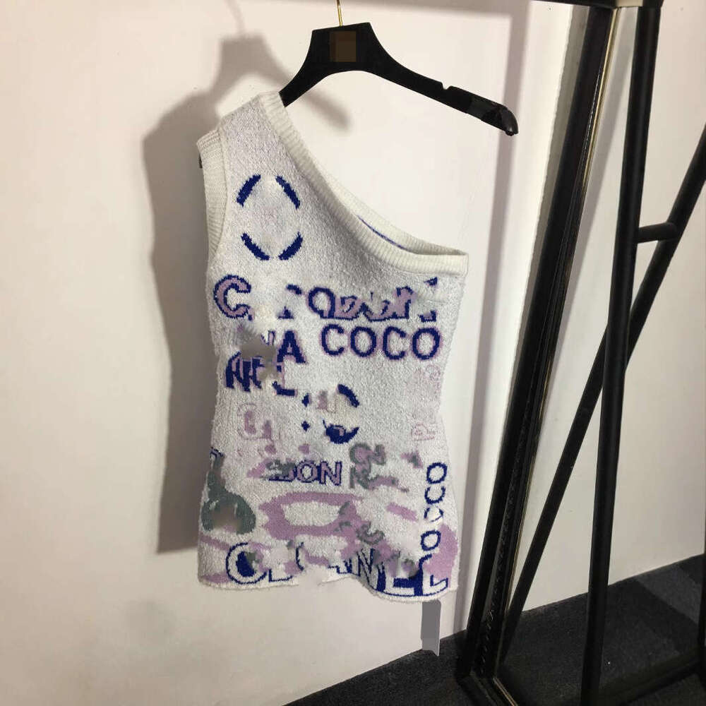 25 Autumn/Winter Nanyou New Set with Letter Printed V-neck Long Sleeve Knitted Cardigan+Diagonal Shoulder Dress