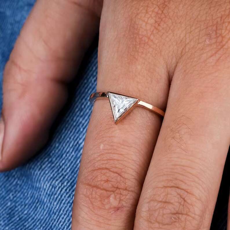 2CT White Triangle Cut Solitaire Moissanite Engagement Rings Bezel Moissanite Diamond Wedding Anniversary Rings Gifts for Love