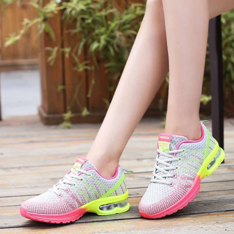 2025 New Women's Outdoor High Quality Running Breathable Casual Sports Shoes Designer Fashion Women's Sports Walking Shoes