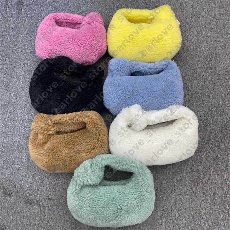 Furry Clutch Bag Women Designer Stylish Teddy Handbag Light Yellow Woven Bags Knot Handle Fluffy Totes Lady Purse Designers Evening Bags