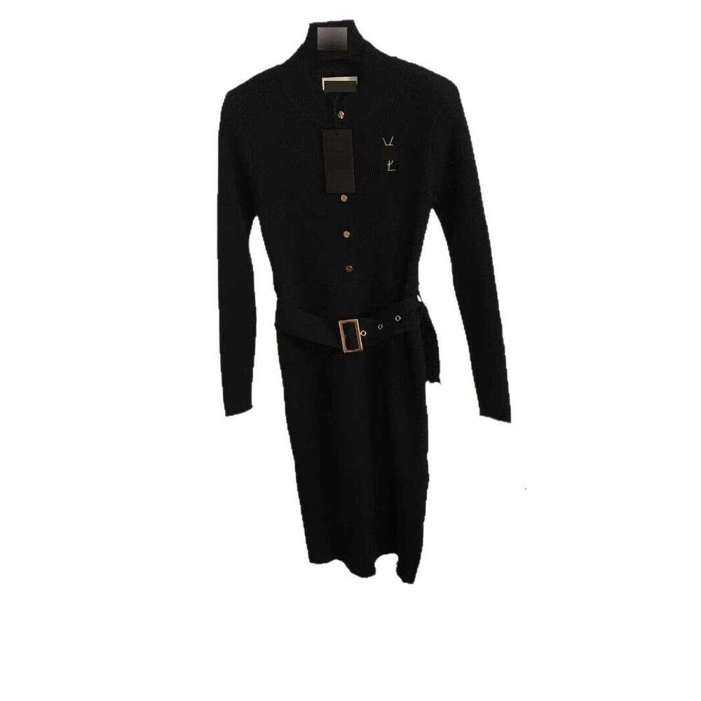 25 Spring New Nanyou High end Fashion Minimally Embroidered Belt, Waist Collection, Knitted Long sleeved Dress