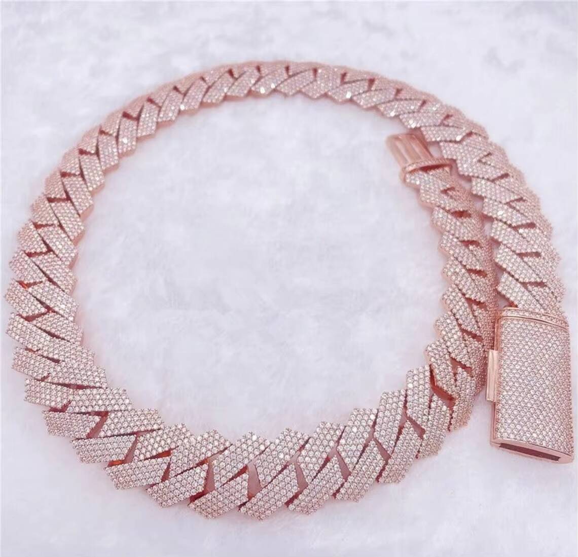 Hip Hop 18mm Width Four Row Rose Gold Moissanite Diamond Miami Cuban Links Chain