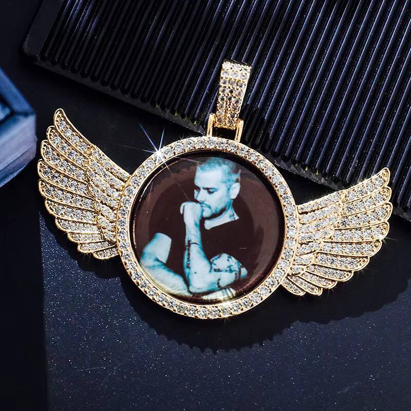 FashionMemory Jewelry 925silver Gold Plated Hip Hop Necklace Iced Out Jewelry Men Women Moissanite Diamond Custom Photo Pendant