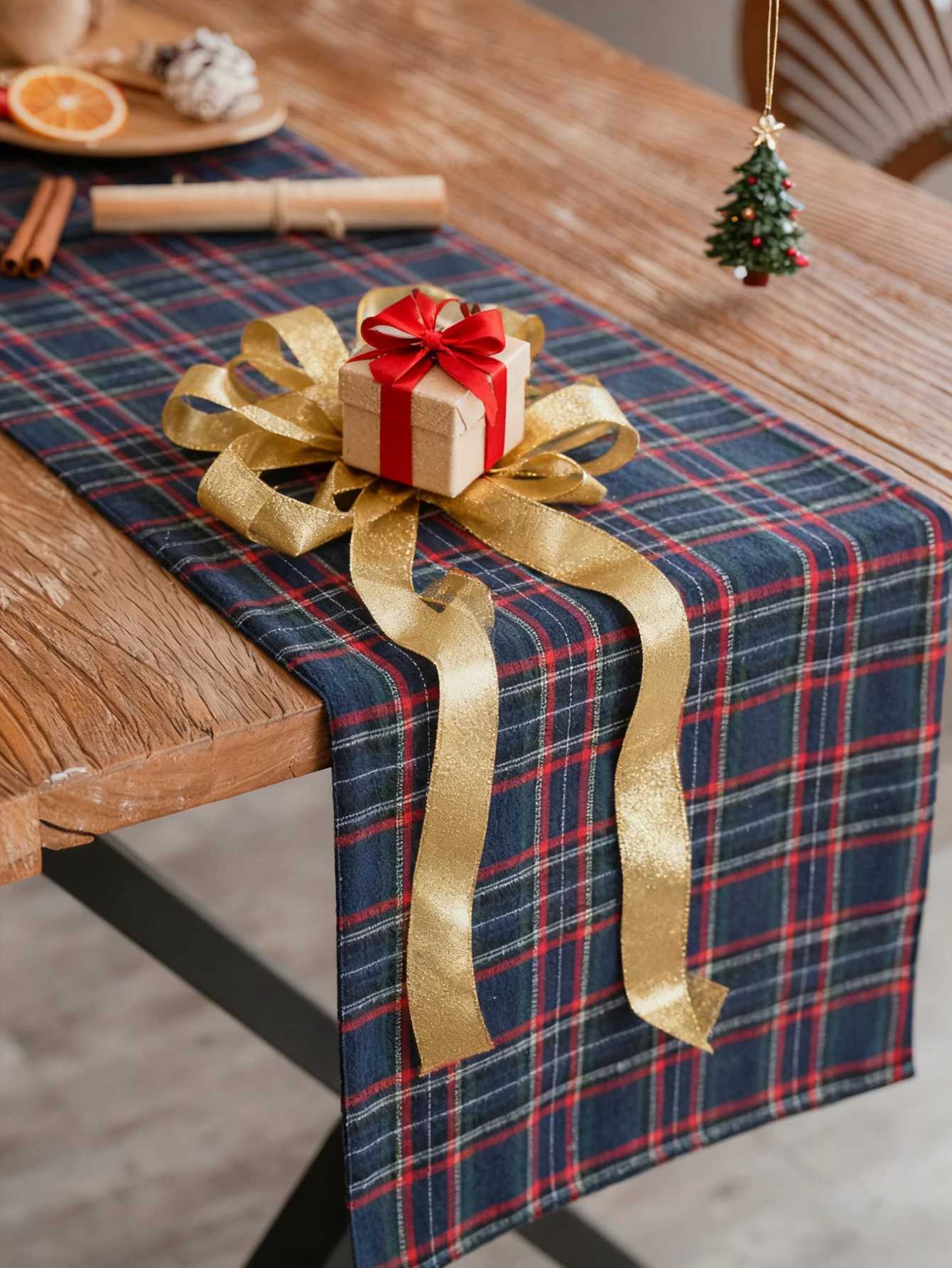 Christmas Christmas line grid washable dining table flag used for holiday party restaurant decoration Y251113