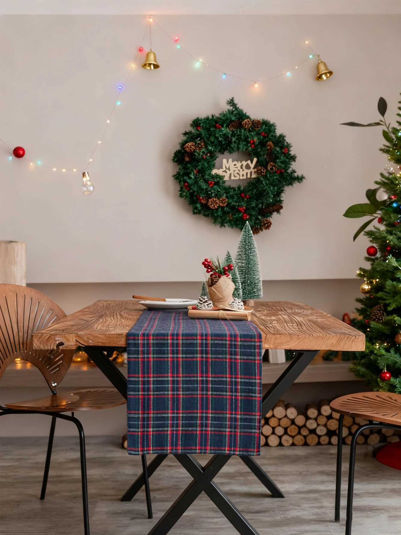 Christmas Christmas line grid washable dining table flag used for holiday party restaurant decoration Y251113