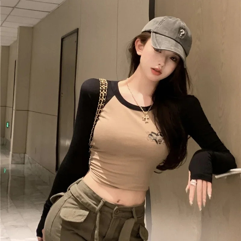 Retro American Girl Long Sleeve Tshirt Womens Spring n Backless Strap Insertion Short Bottom Shirt Top 250407
