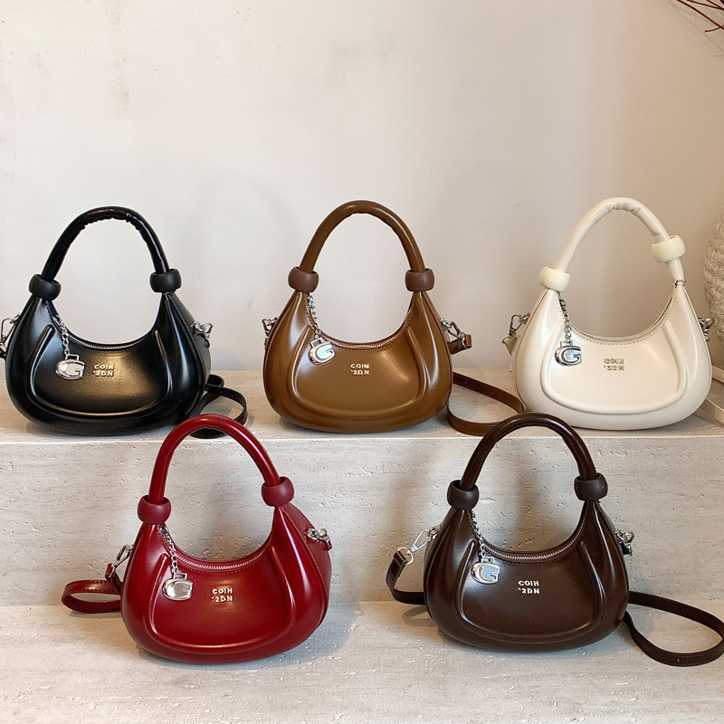 2025S Designer Women S Bag Minimally Designed Armpit Casual Crescent Shaped Bag Women S New Trendy And Fashionable Commuting High Quality Handbag