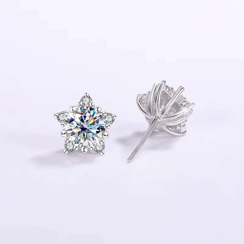 Custom 925 Sterling Silver Star-Shaped Earrings Gorgeous Aesthetic GRA Certified Moissanite Jewelry