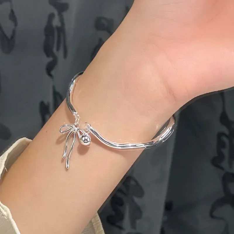 New Trendy Silver Color Bowknot Bracelet for Women Cute Romantic Round Ball Adjustable Cuff Bracelet 2025 Jewelry Birthday GiftC250411