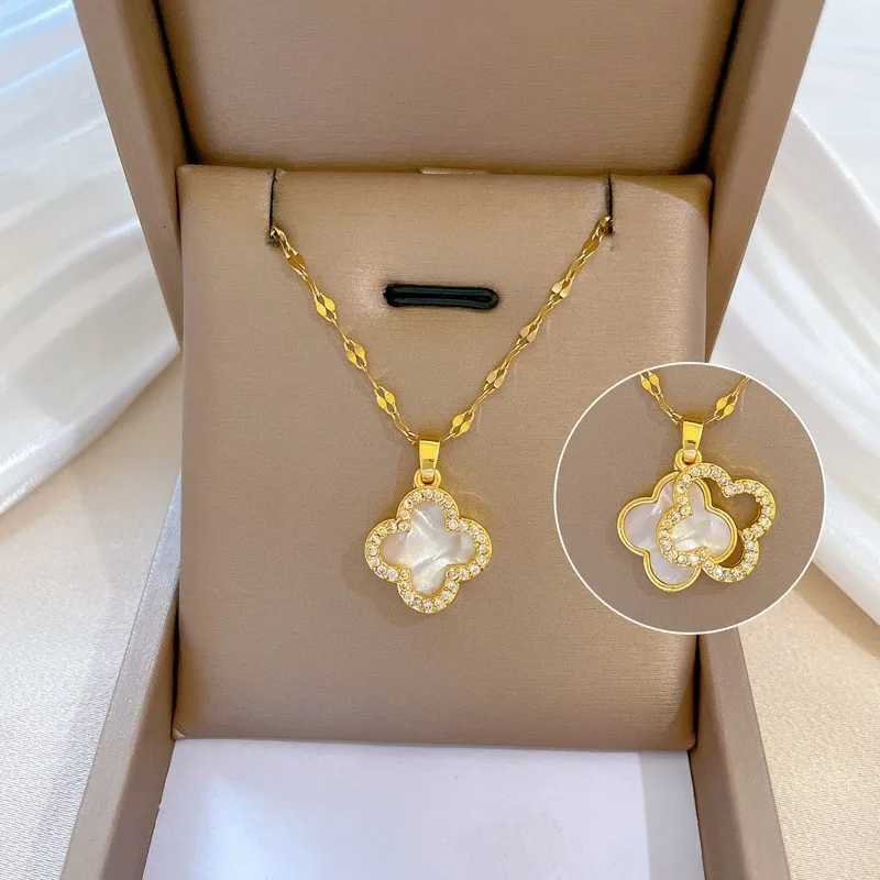 Luxury The double-sided four-leaf clover necklace exudes a feminine charm and a sense of sophistication Its a shell collarbone chain Y251112