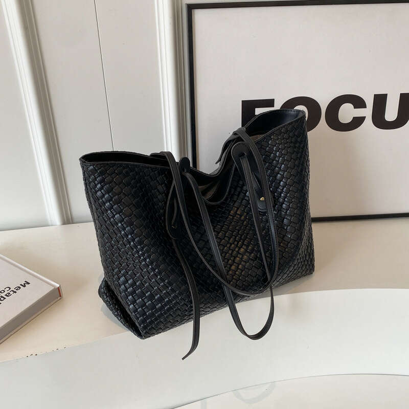 designer bag Large capacity woven for women 2025 new versatile single shoulder underarm Korean version hand-held tote bag