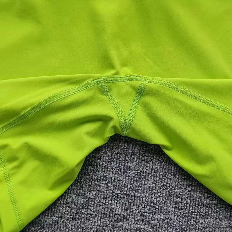 Solid Color Soft Womens Sports Yoga Short Compression Support Sweat Wickin Comprehensive Training Bicycle Inner Bag Y250412