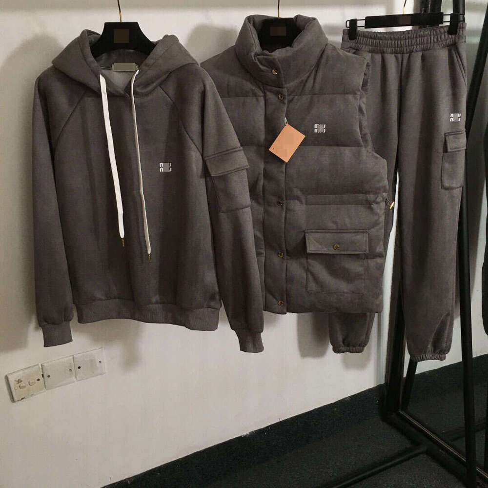 Designer clothing 2024 new warm three piece set with drawstring waistband vest+long sleeved hoodie+workwear pocket casual pants