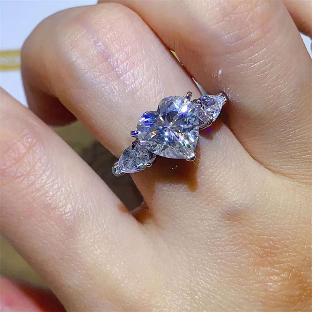 1-3 Carat Moissanite Engagement Rings for Women Heart Cut D Color Diamond 925 Sterling Silver 18K Plated Wedding Band with GRA