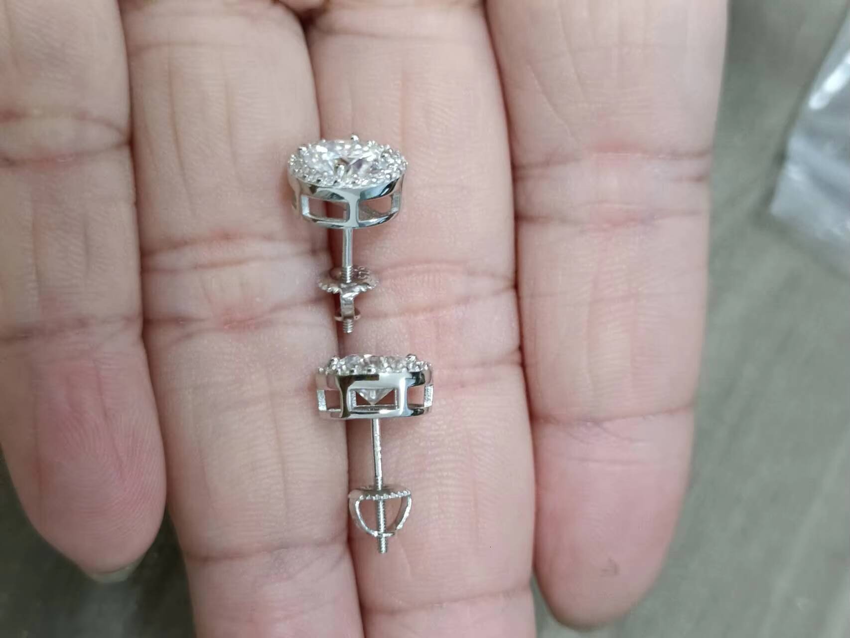 925 Sterling Silver Moissanite Diamond White Gold Stud Earrings Screw Back with GRA Certificate