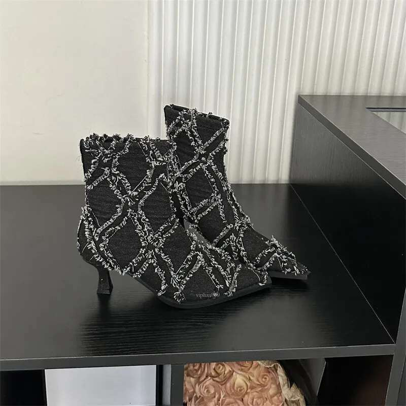 New Free Shipping Designer Shoes Spicy Girl Temperament Pointed Denim Tassel Fashion Thin Heel Martin 2025 Autumn/winter Embroidered Knight Boots